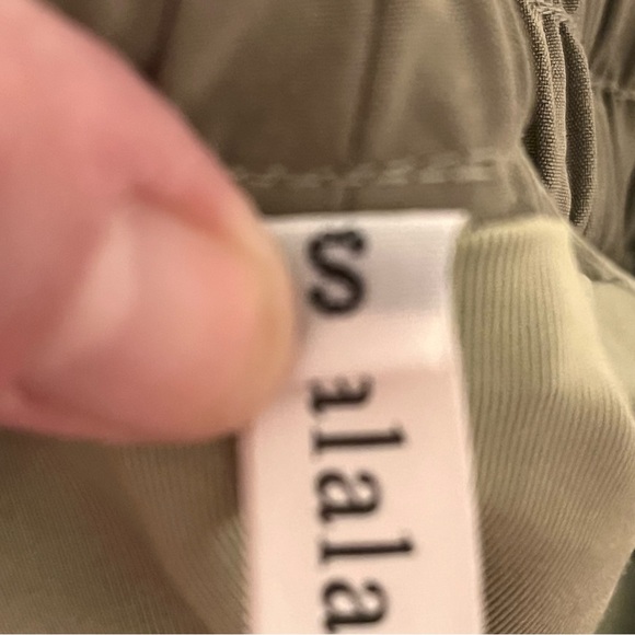 LaLa Womens Workout Shorts with Zip Pocket Running Shorts with Liner S - Picture 14 of 17